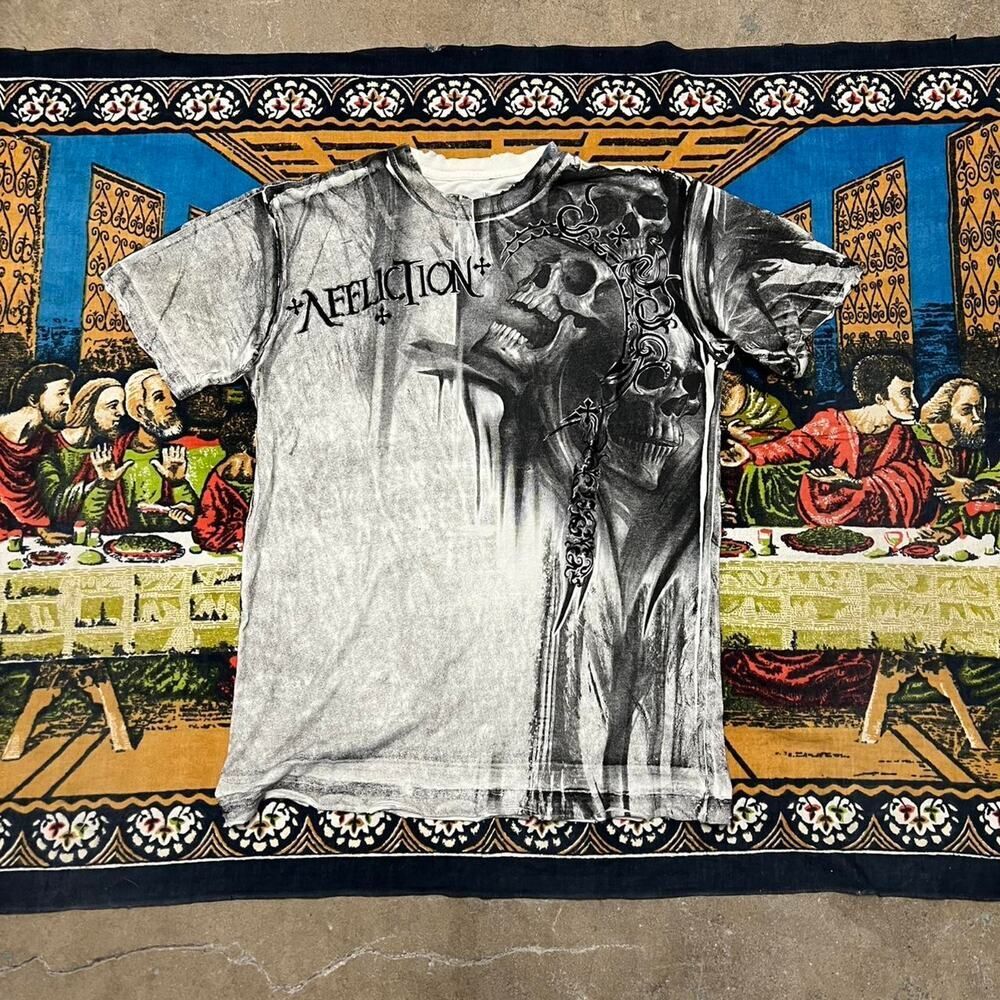 SOLD skull tshirt size medium grunge skater tapout y2k mma elite crosses